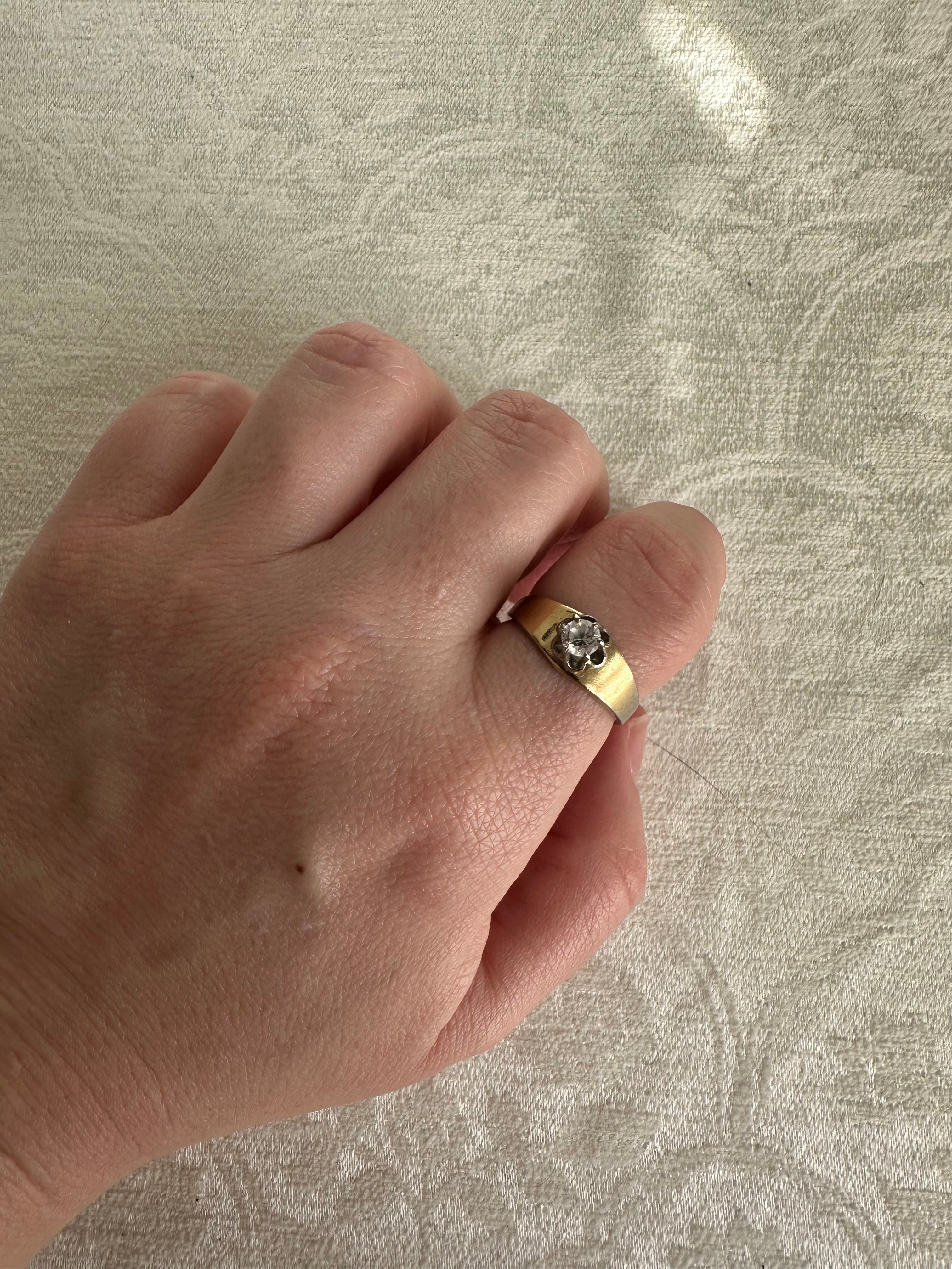 Antique Gold-Tone Solitaire Ring with Crown-Set Clear Crystal