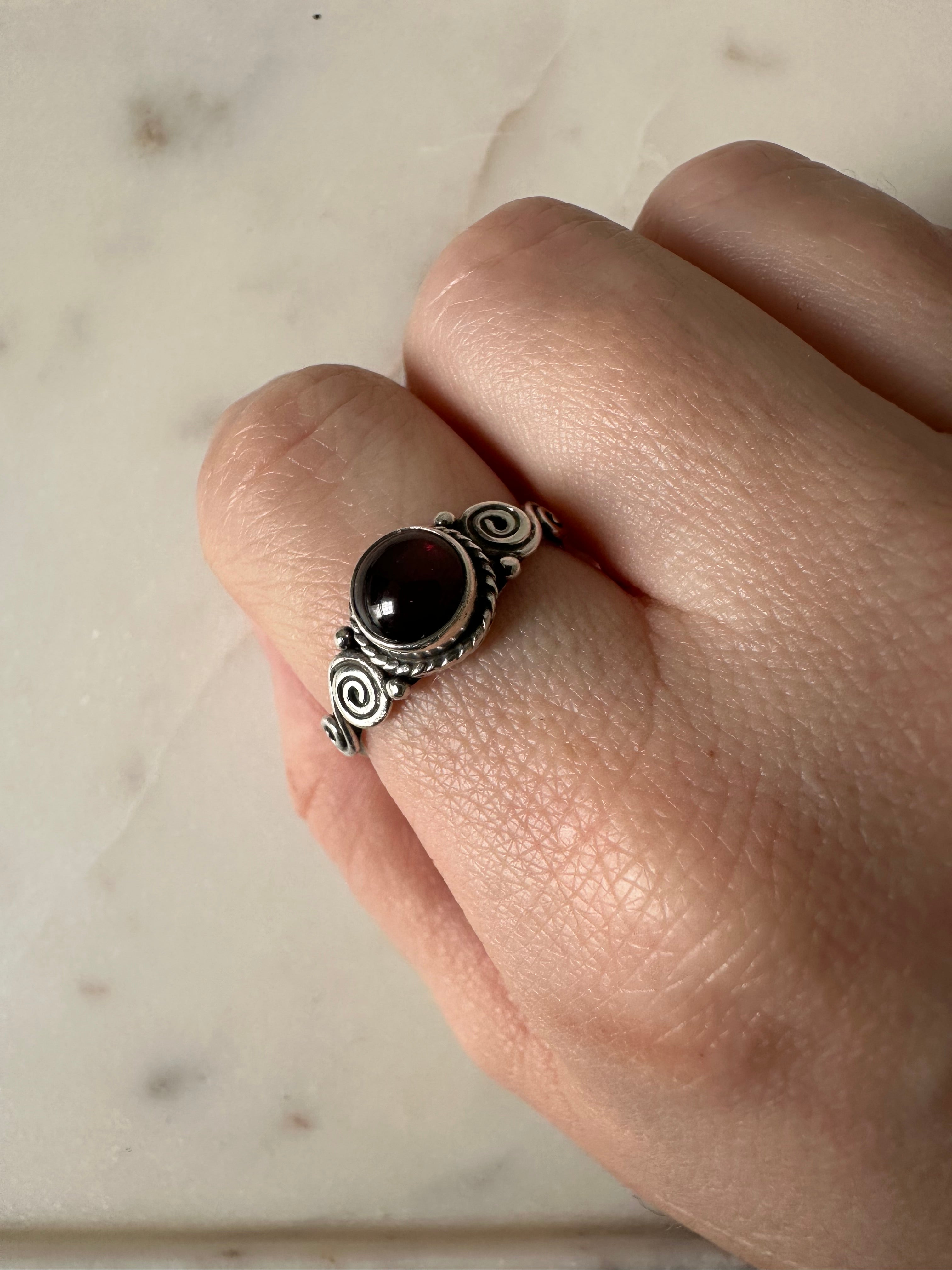 Vintage Sterling Ornate Bali Garnet Filigree Ring