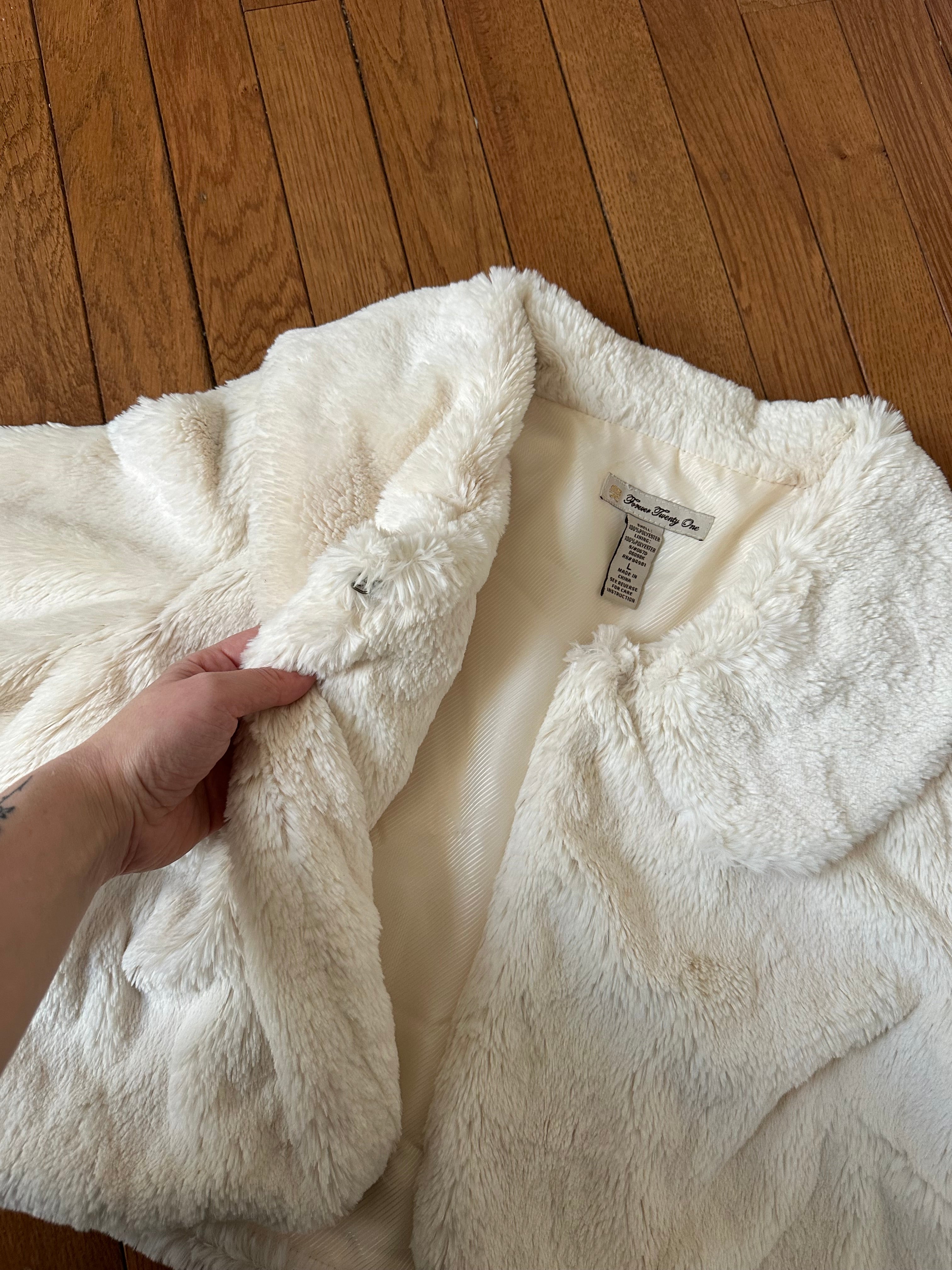 Cream Faux Fur Cropped Jacket with Peter Pan Collar