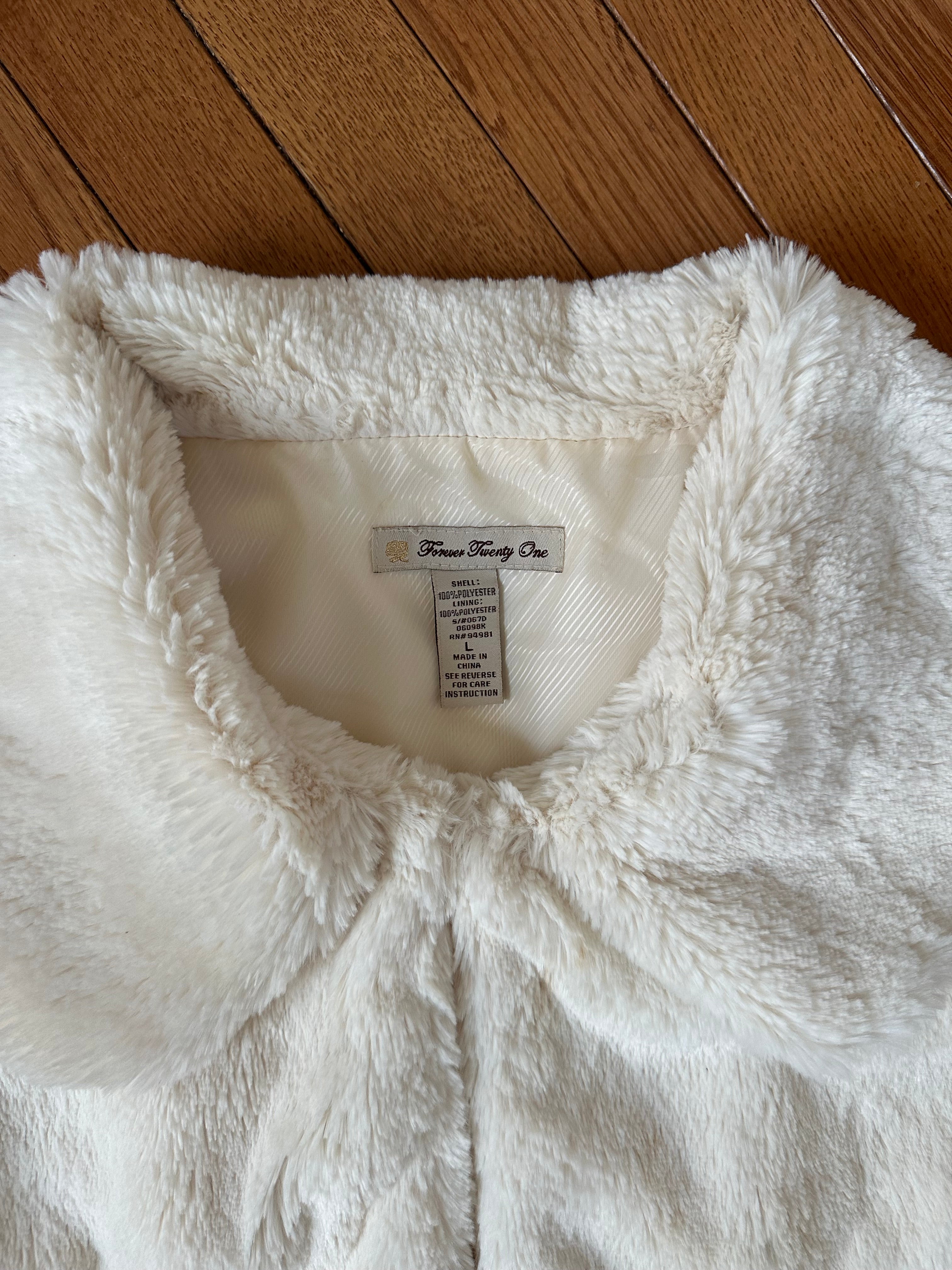 Cream Faux Fur Cropped Jacket with Peter Pan Collar