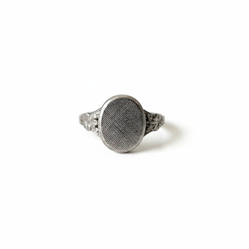 Vintage Sterling oval face cross-hatch texture signet ring