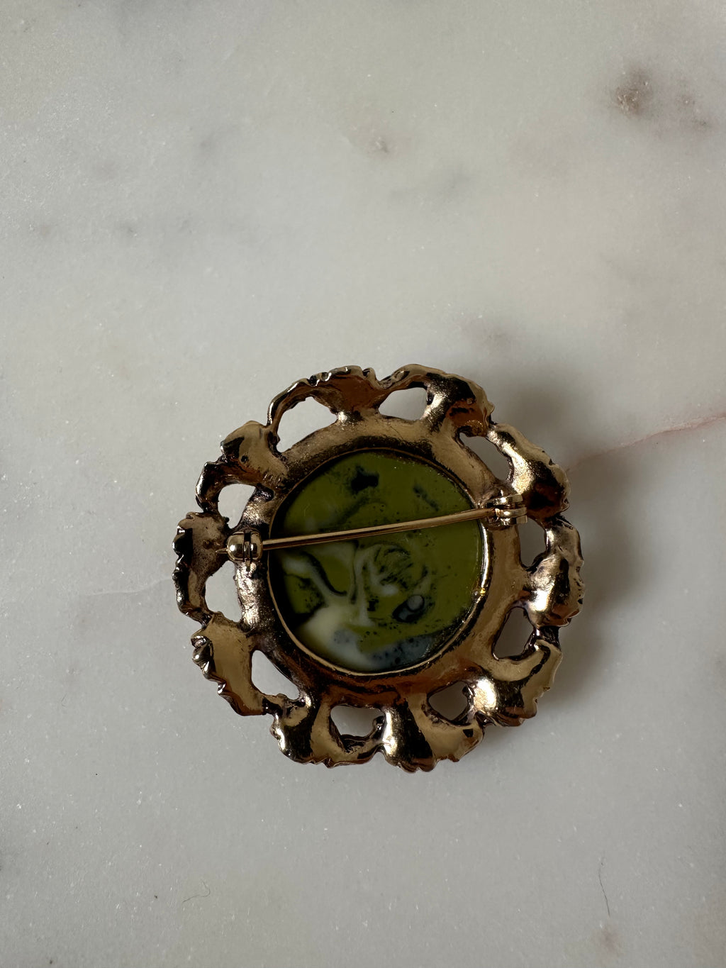 Vintage Maiden Cameo Brooch